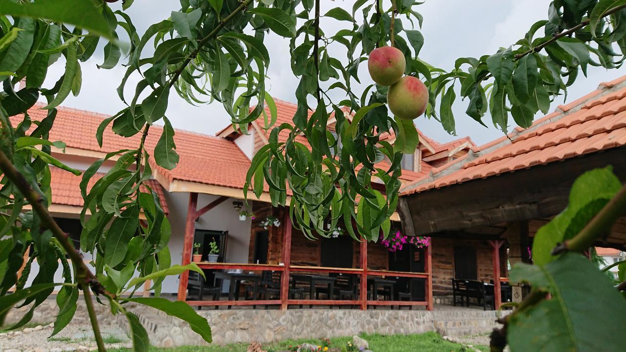 Satul Traditional 룬쿠 외부 사진